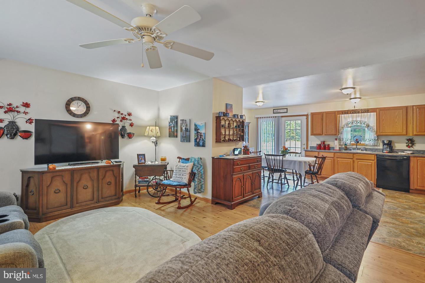 1210 Hollering Hill Rd Property Photo 14