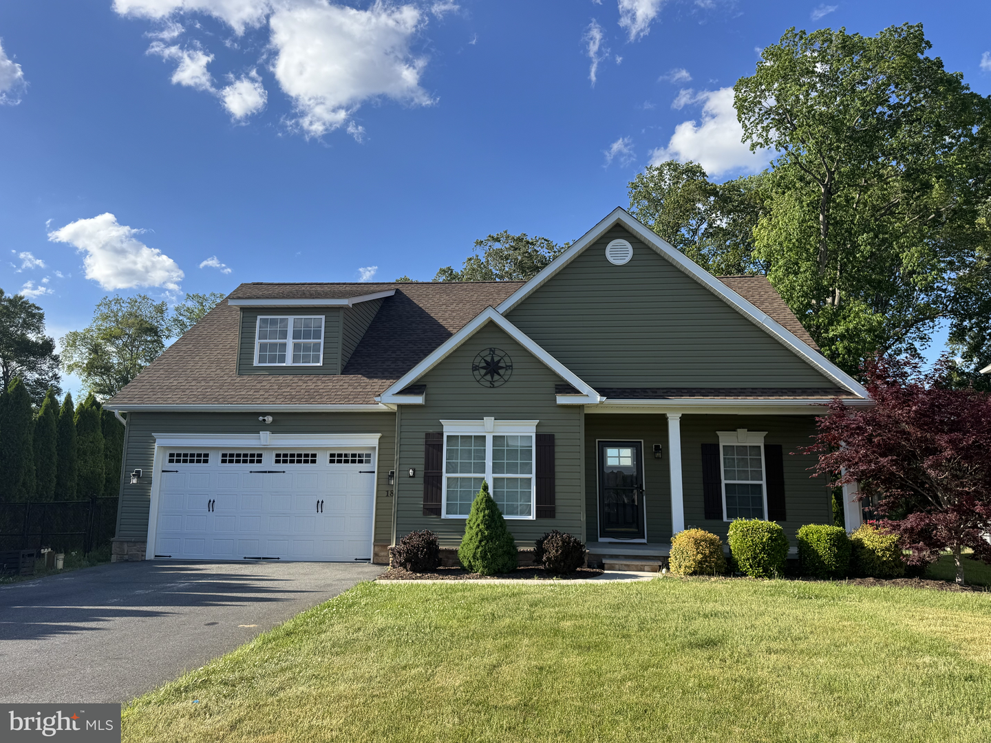 186 River Cliff Cir Property Photo