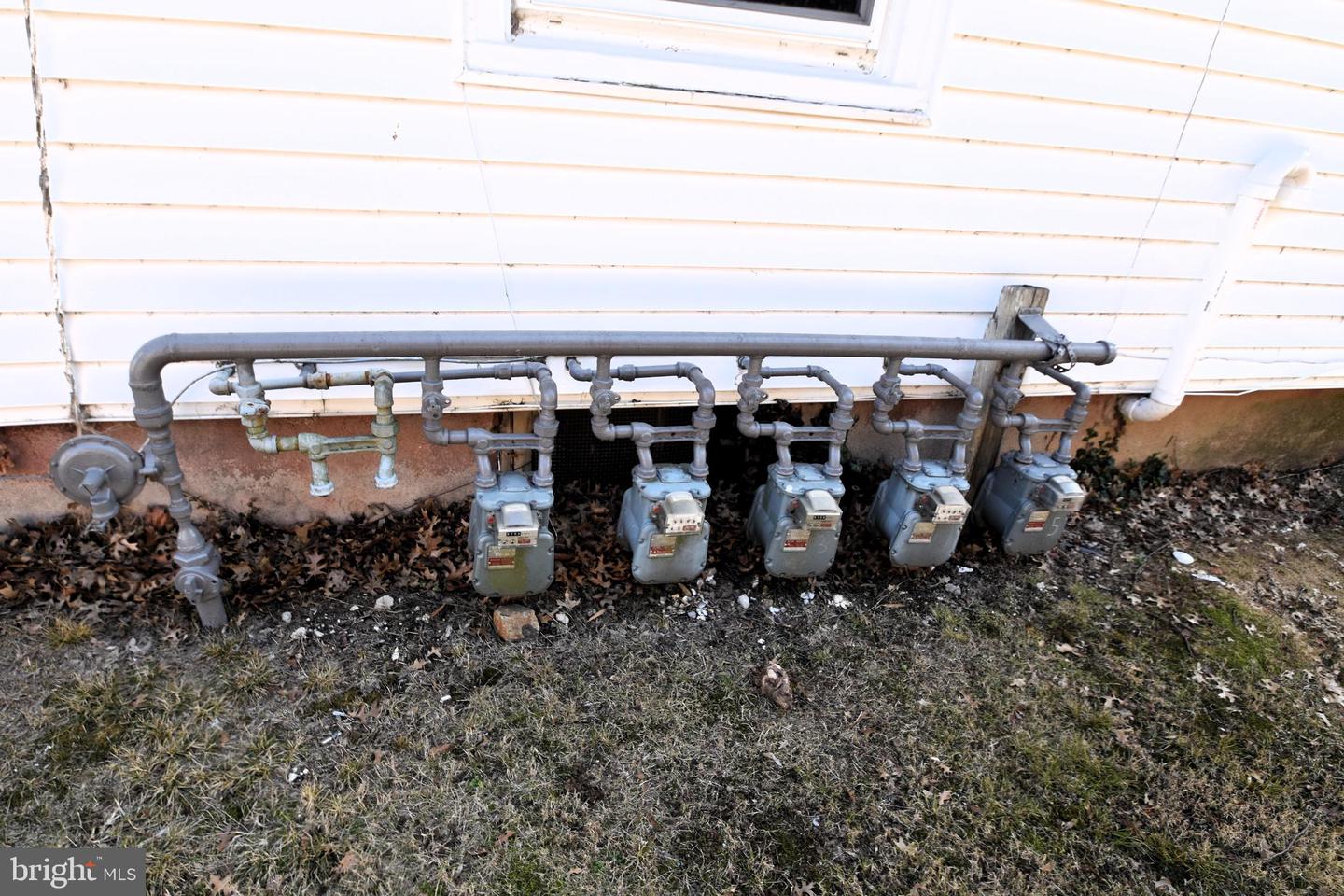 133 S Main St Property Photo 3