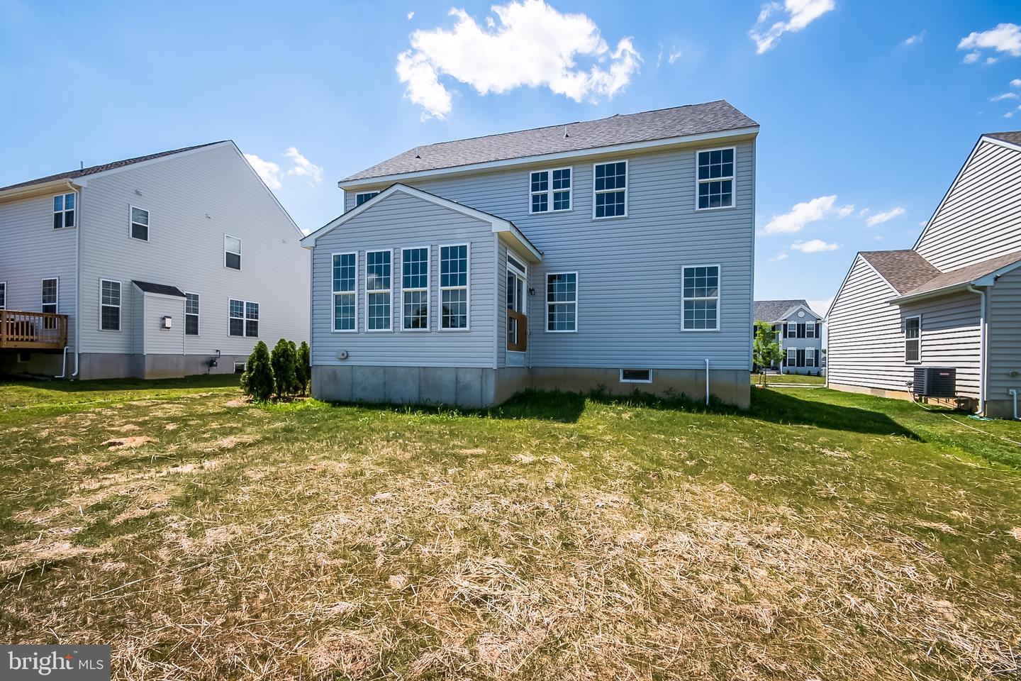 490 E Constitution Dr #pennsbury Plan Property Photo 4