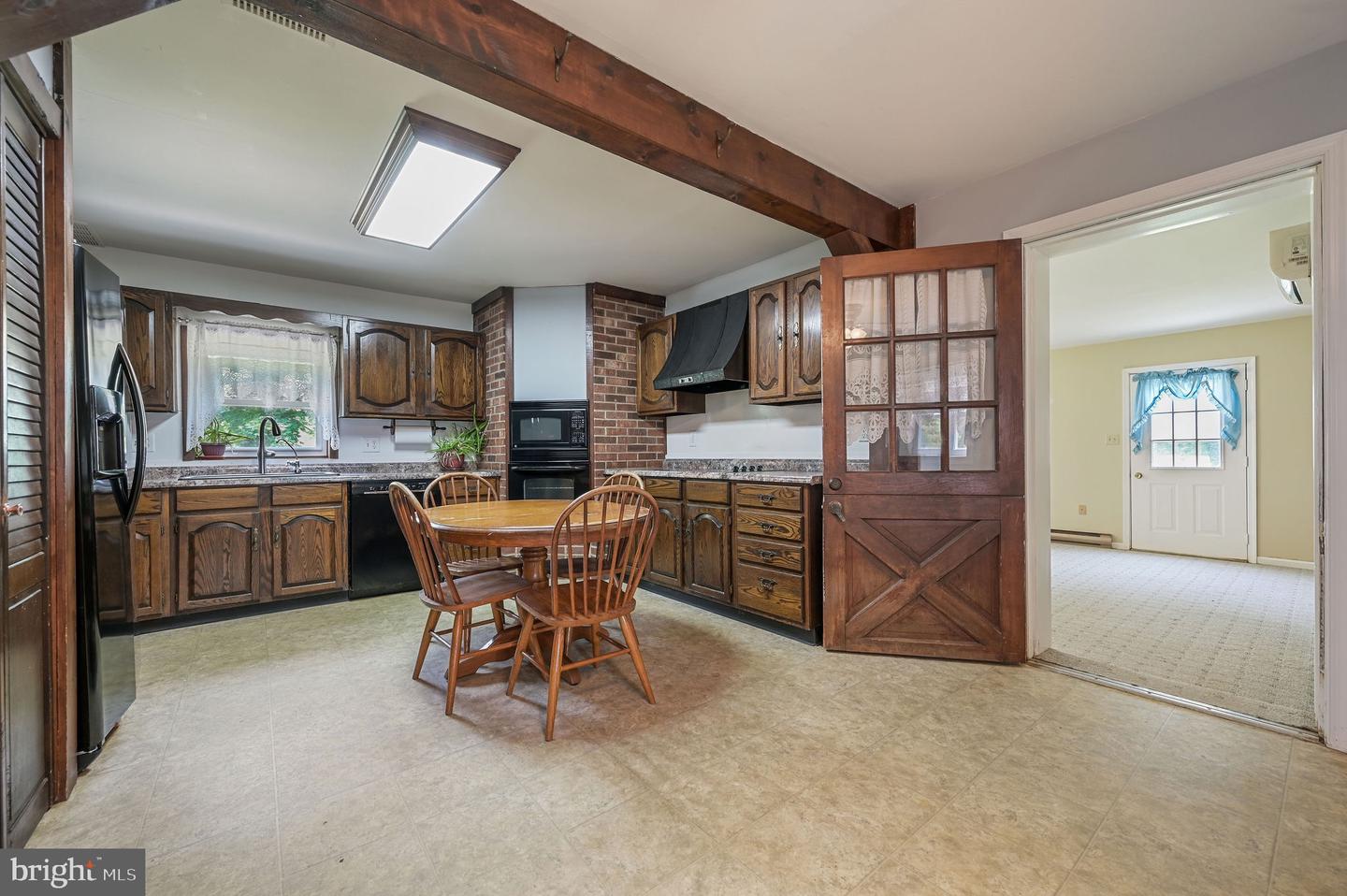 2814 Killens Pond Rd Property Photo 3