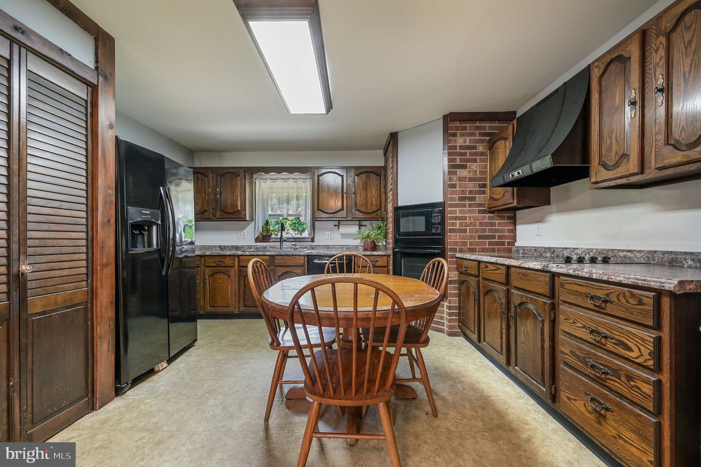 2814 Killens Pond Rd Property Photo 6