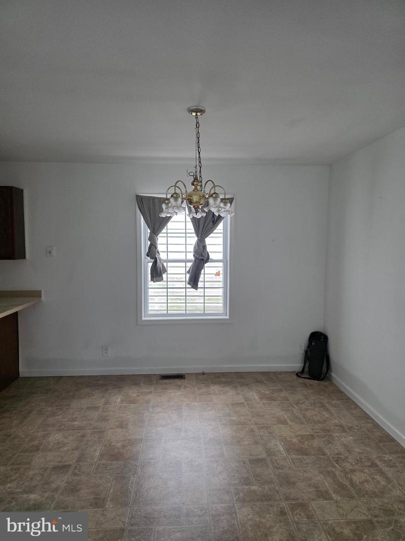 305 W Reed St Property Photo 11