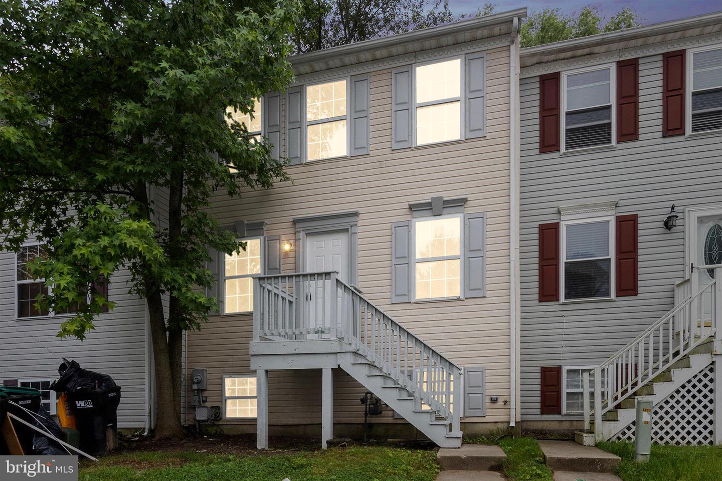 415 N High St Property Photo 1