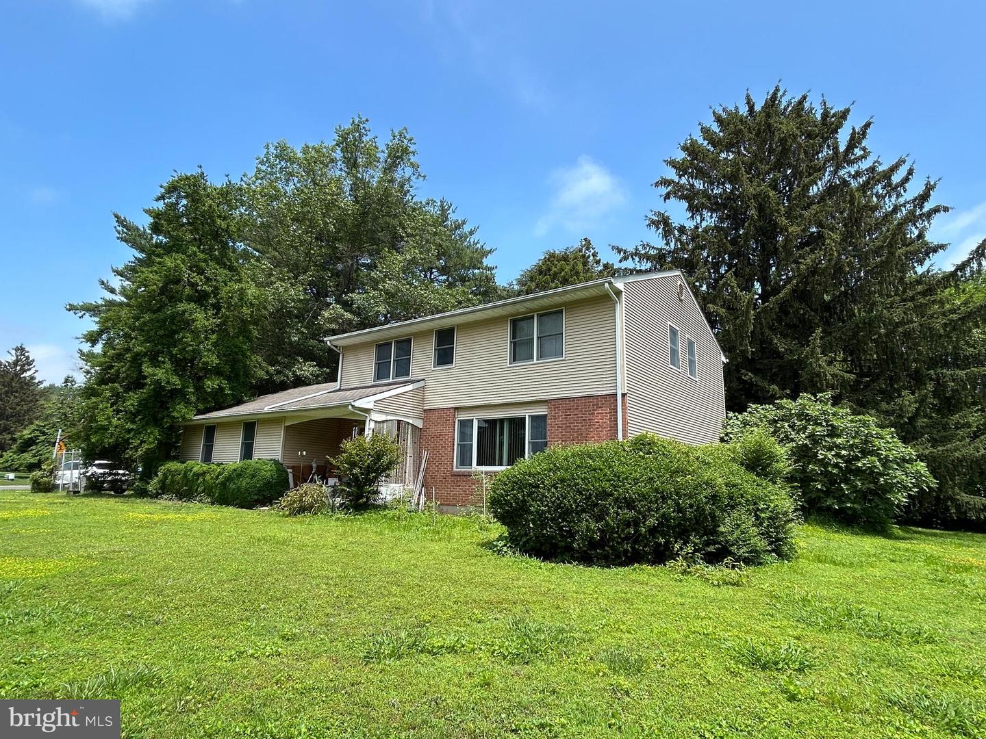 16 Garrisons Cir Property Photo 1