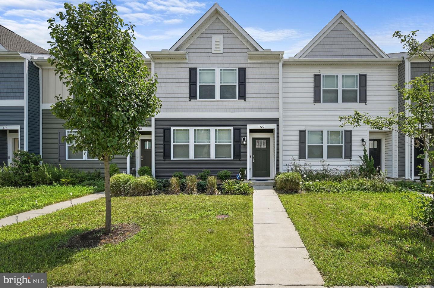 420 Ridgely Blvd Property Photo 1
