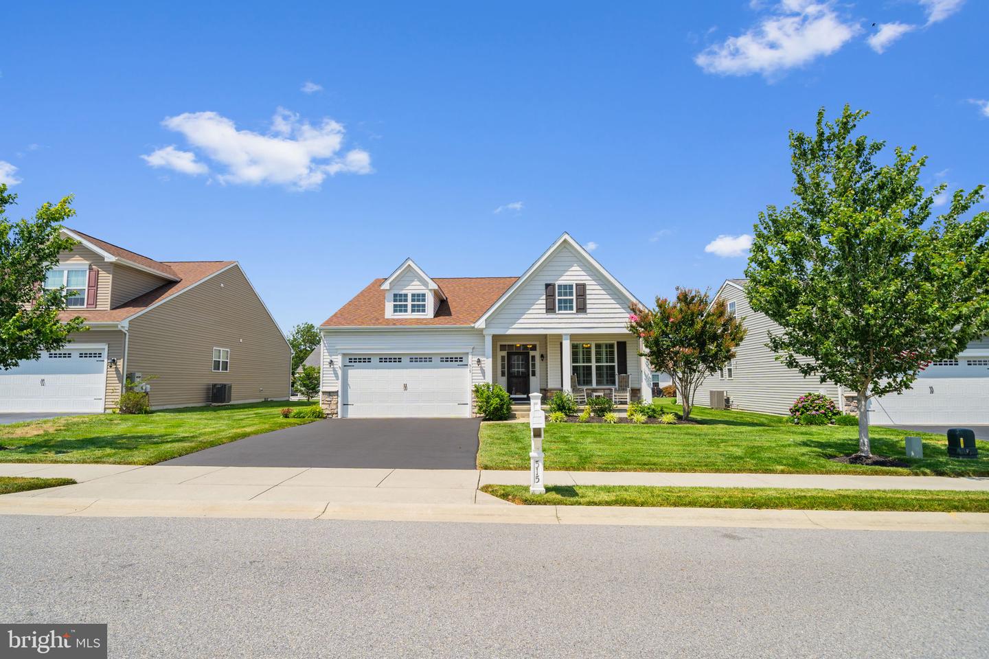 515 NICKLAUS LN Property Photo 1