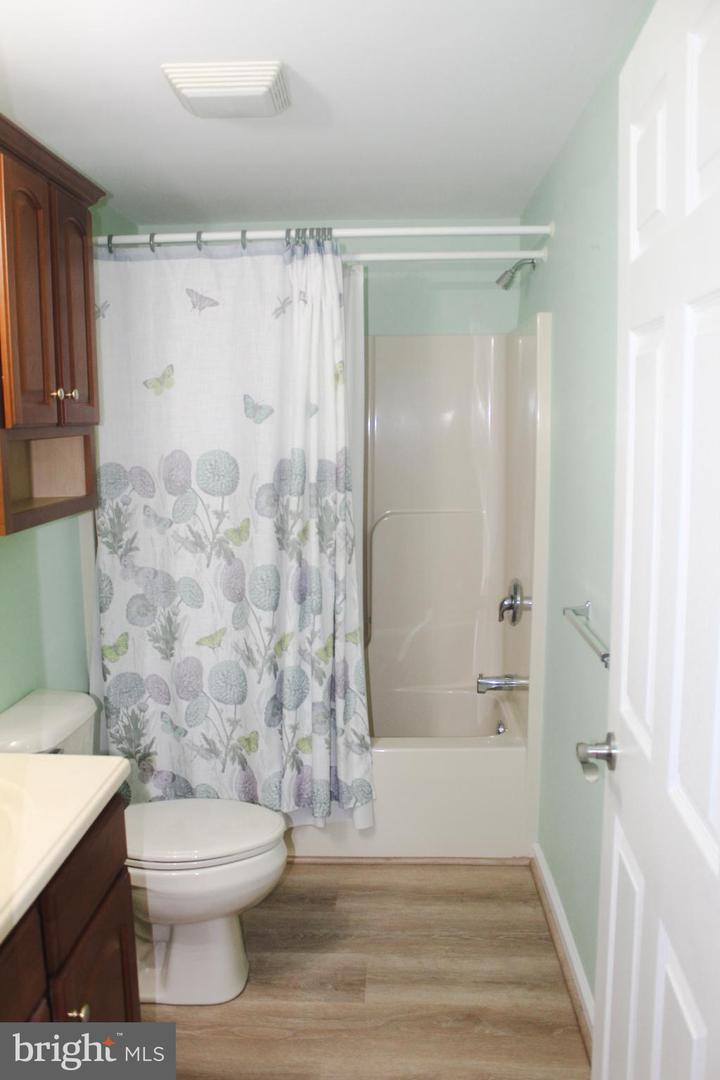 20 Coomb Ln Property Photo 6