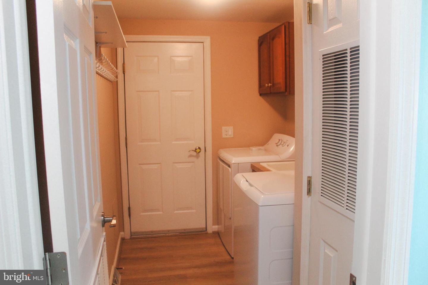 20 Coomb Ln Property Photo 8