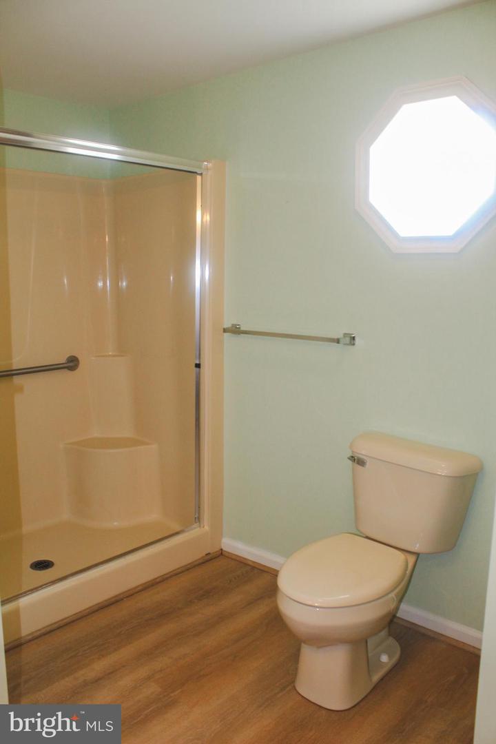 20 Coomb Ln Property Photo 11