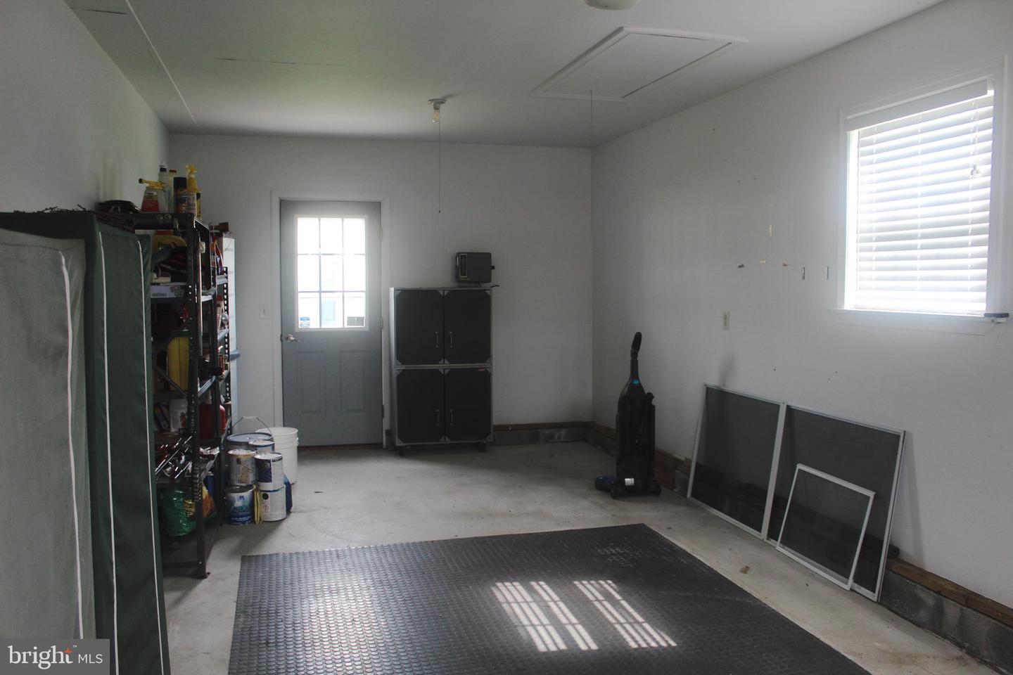 20 Coomb Ln Property Photo 13