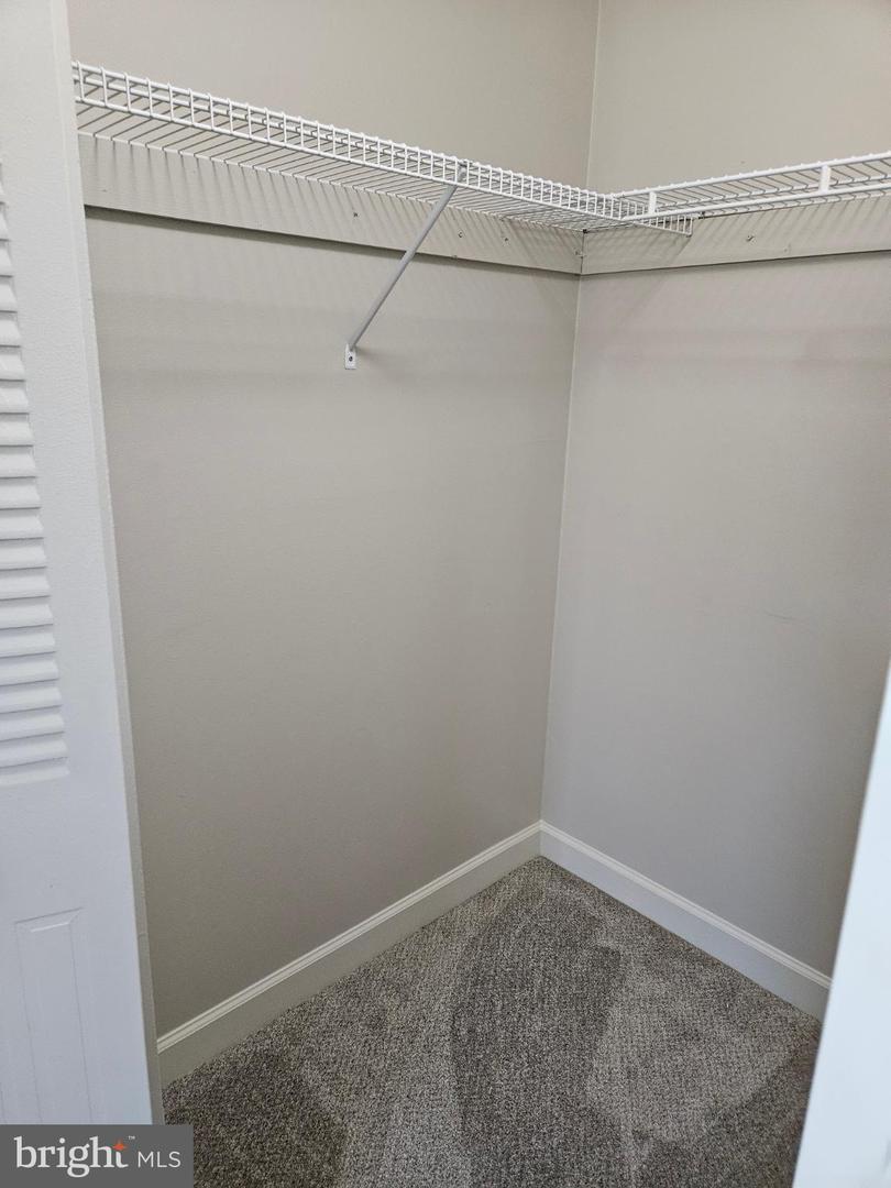 97 Par Haven Dr #j23 Property Photo 19