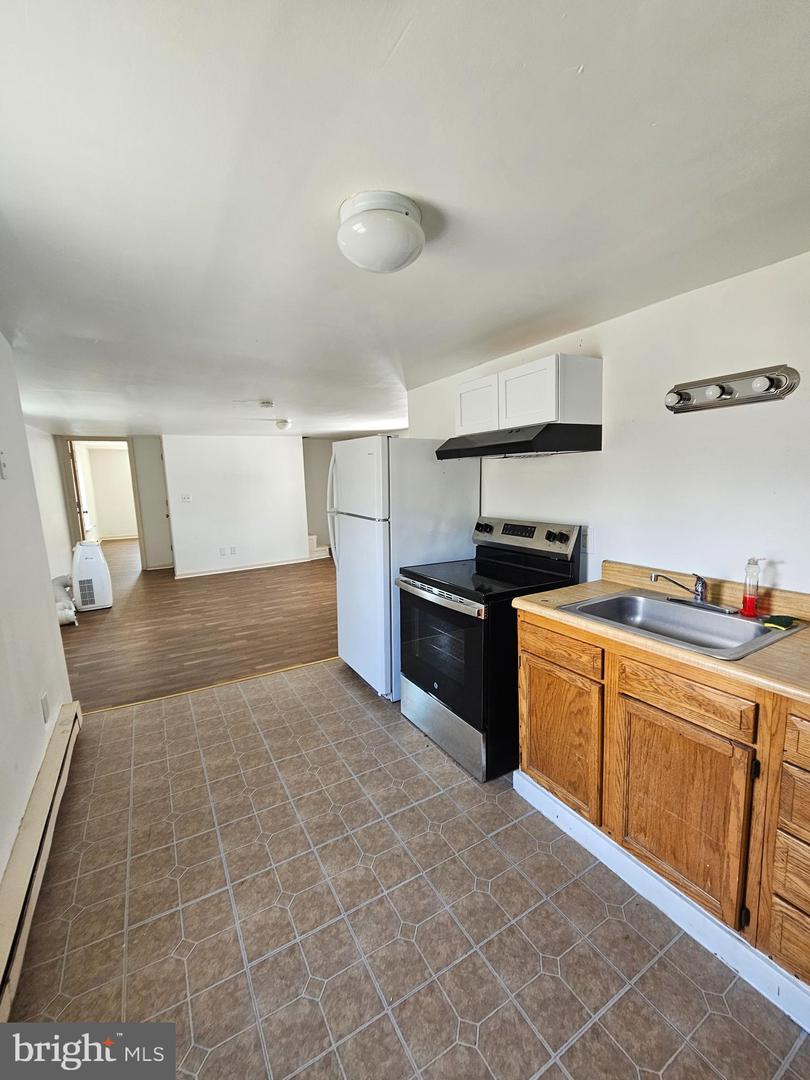 29 N New St #b Property Photo 3