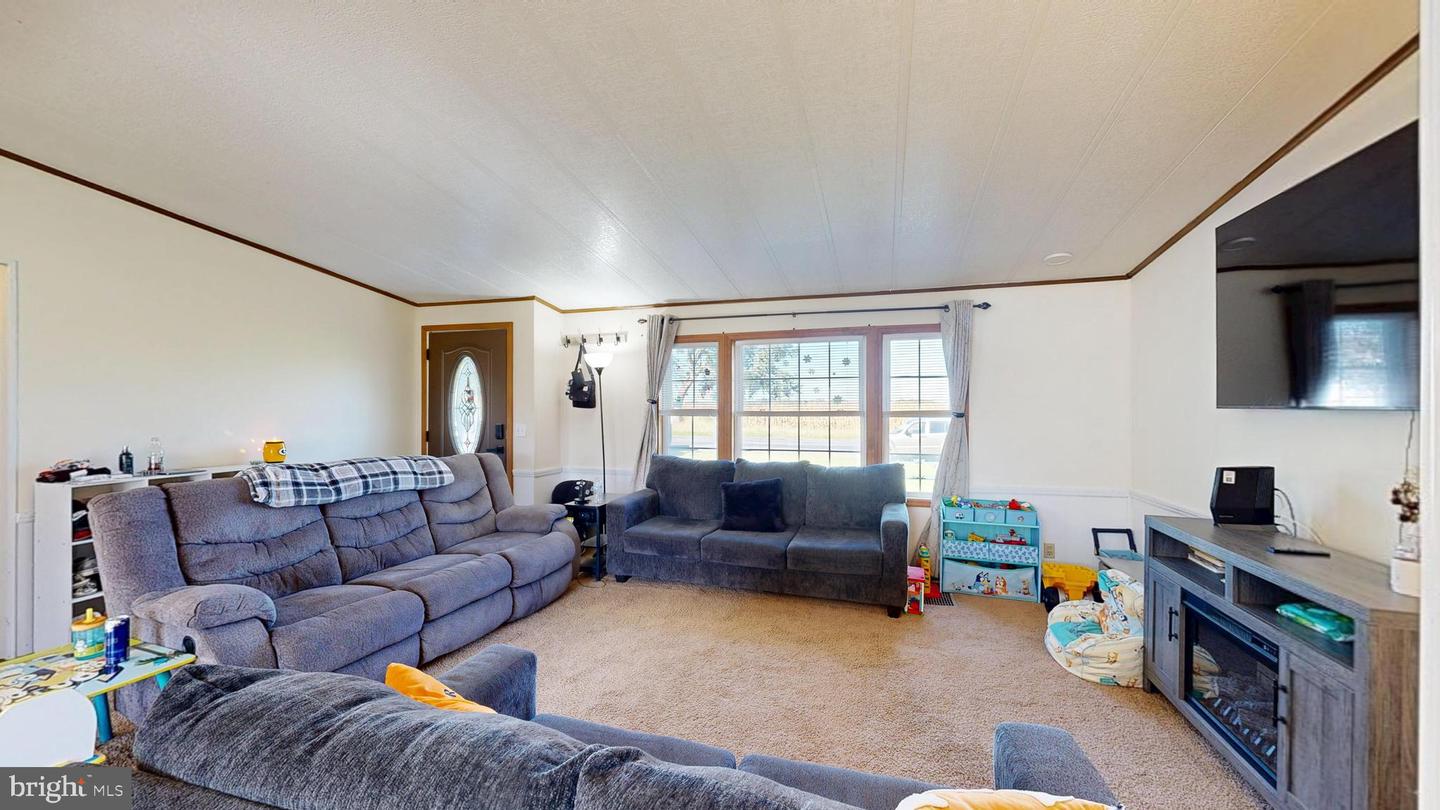2839 Skeeter Neck Rd Property Photo 6