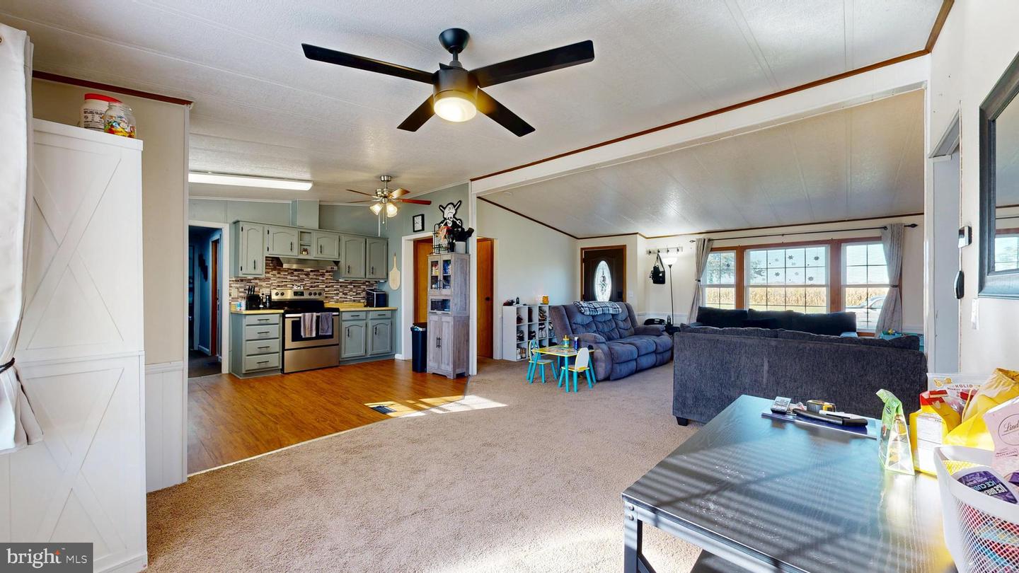 2839 Skeeter Neck Rd Property Photo 9