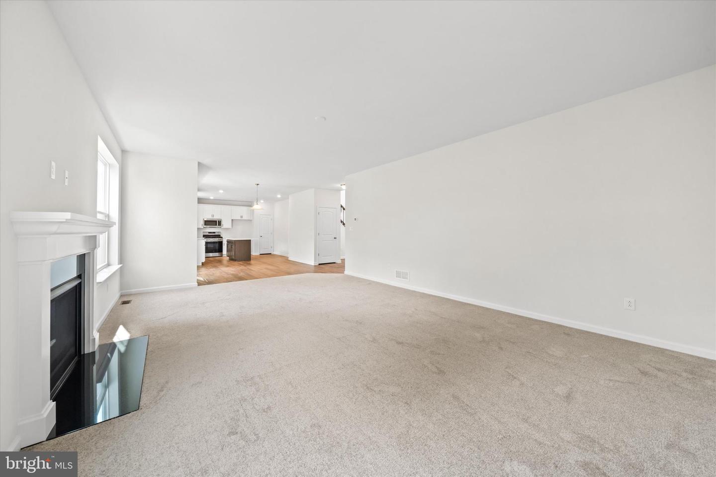 211 Laks Ct #abbott Property Photo 15