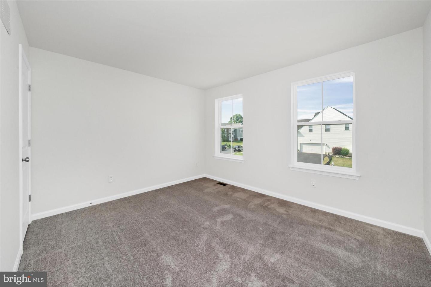 211 Laks Ct #abbott Property Photo 36