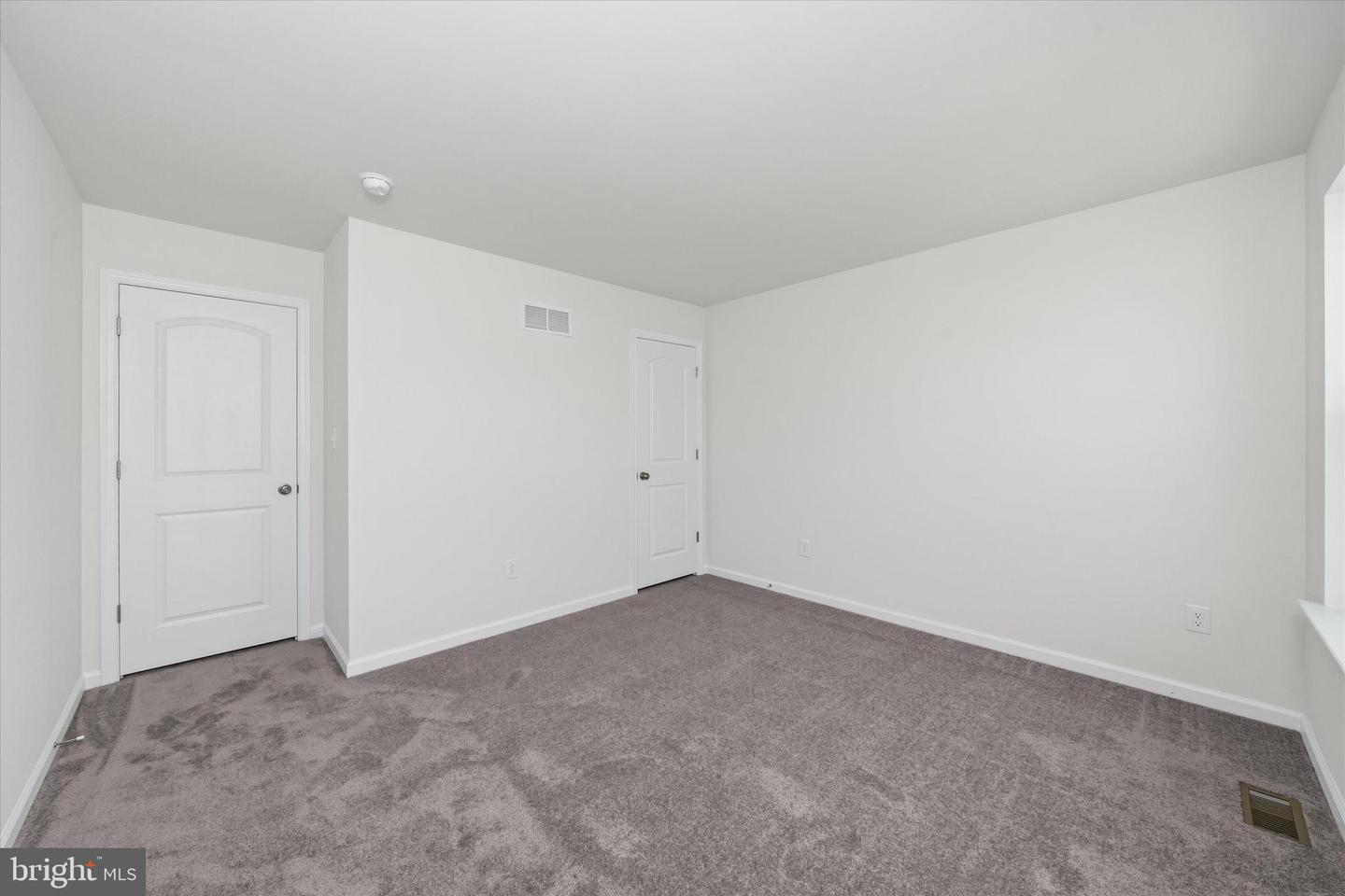 211 Laks Ct #abbott Property Photo 38