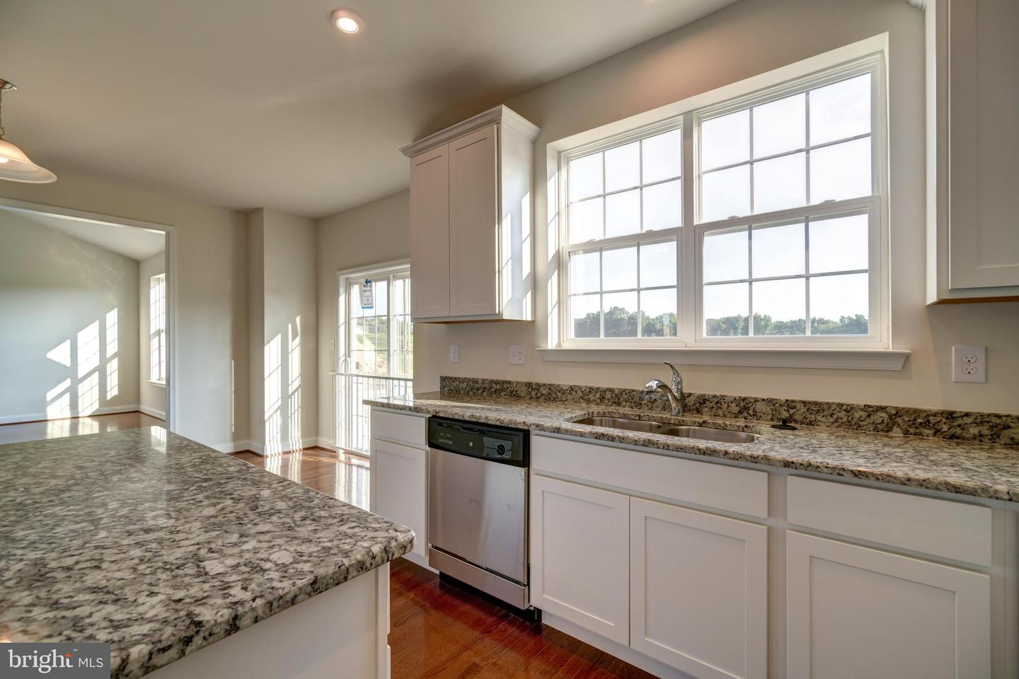 211 Laks Ct #legend Property Photo 6