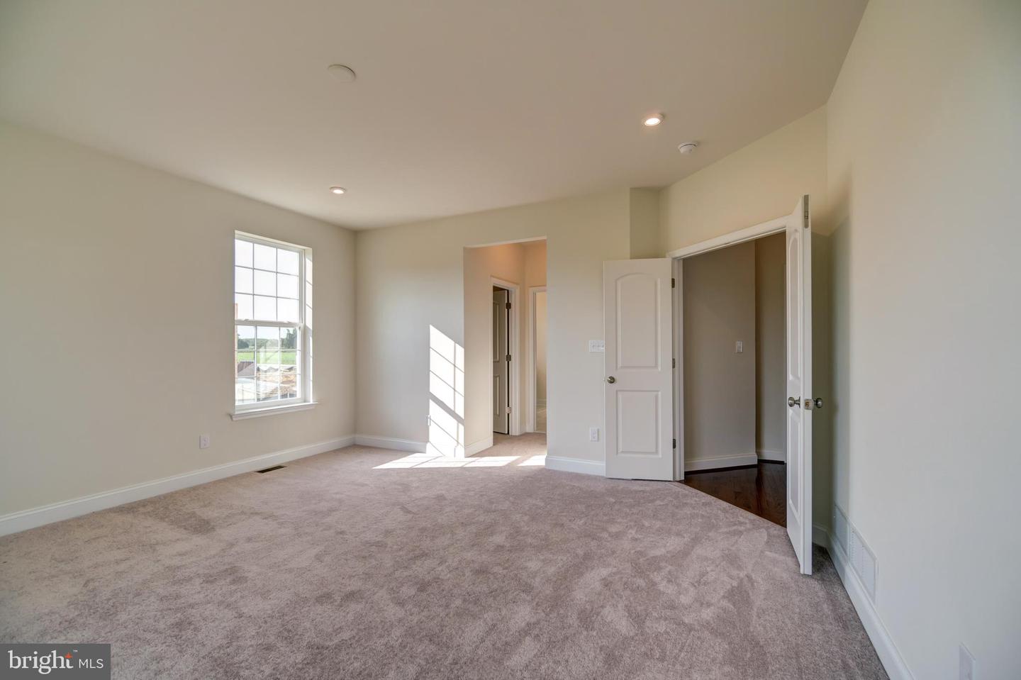 211 Laks Ct #legend Property Photo 13