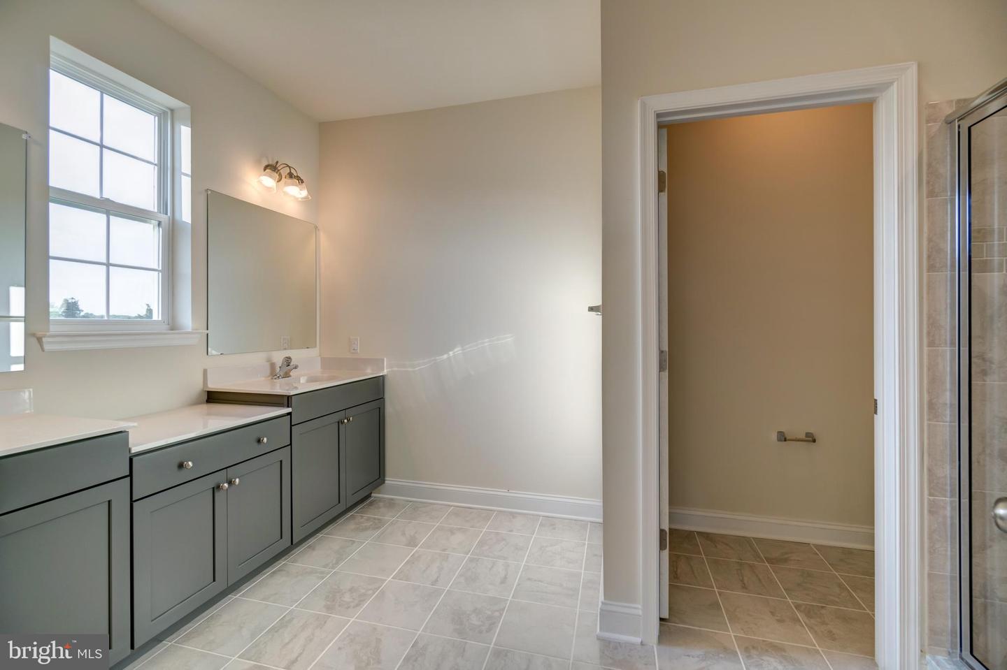 211 Laks Ct #legend Property Photo 16