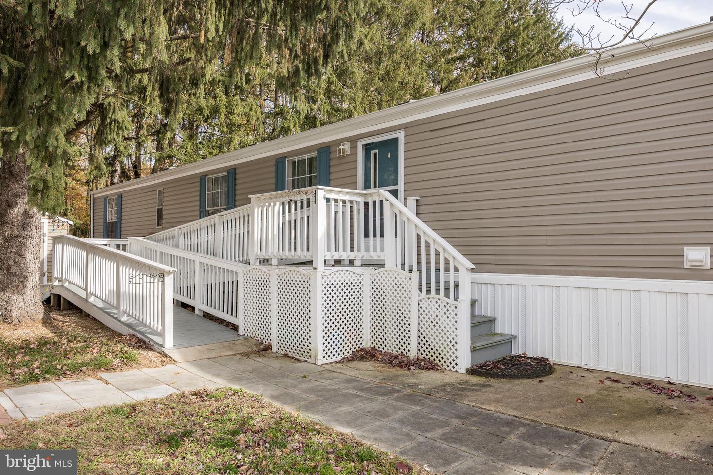 15 Clayton Dr Property Photo 1