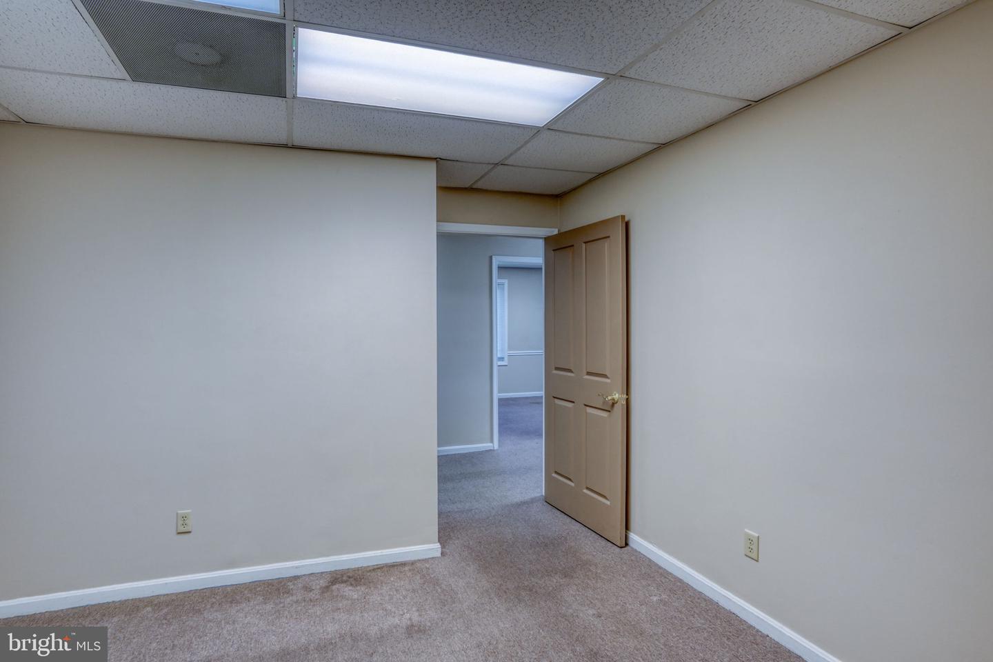 642 S Queen St #103 Property Photo 21