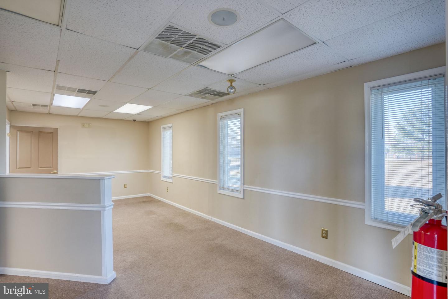642 S Queen St #103 Property Photo 9