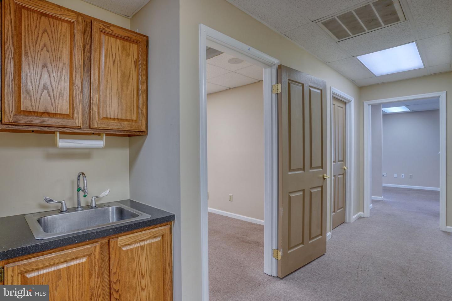 642 S Queen St #103 Property Photo 25