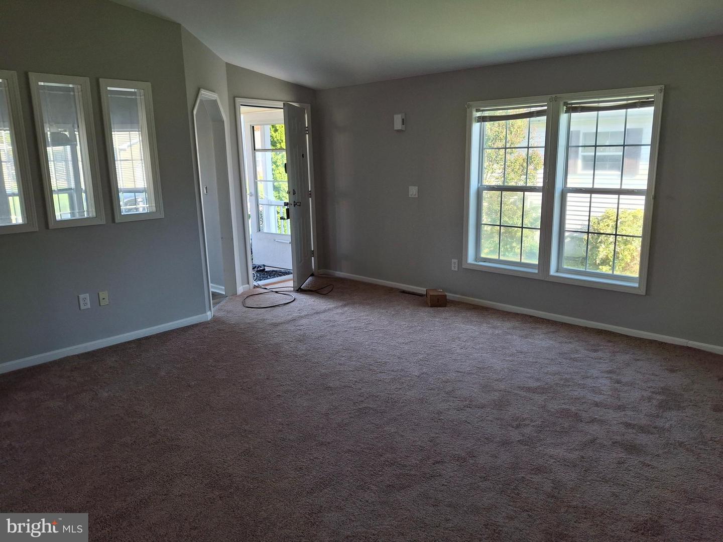 825 Stella St #117 Property Photo 2