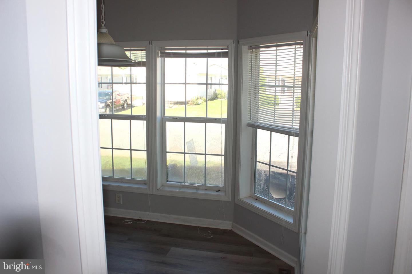 825 Stella St #117 Property Photo 15