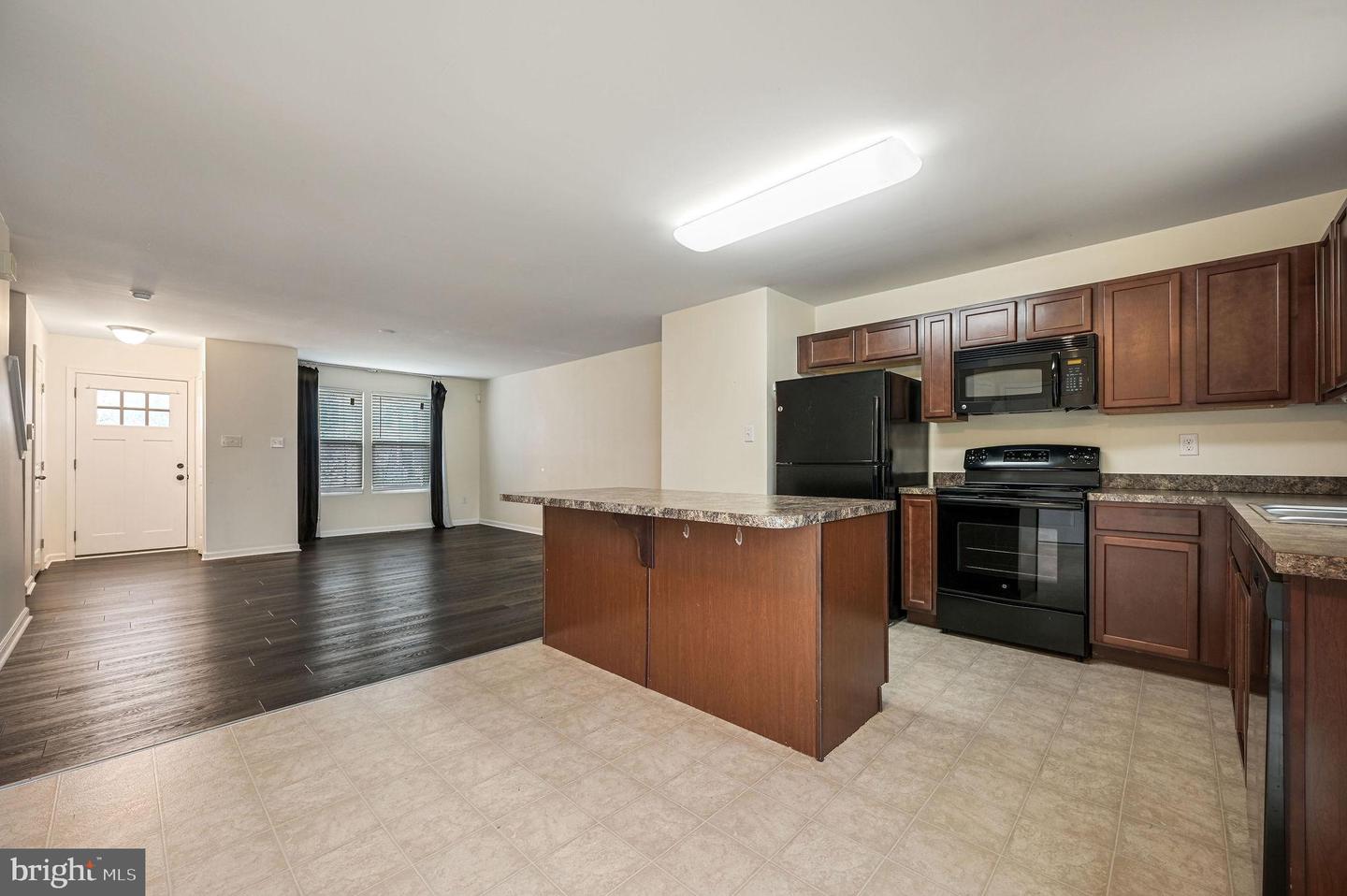 714 Marta Dr Property Photo 6