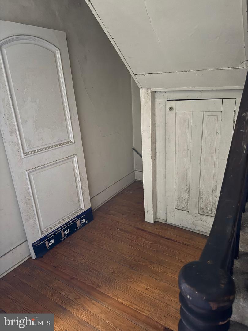 564 Front St Property Photo 28
