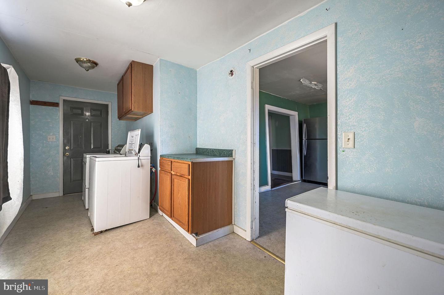 364 Main St Property Photo 14