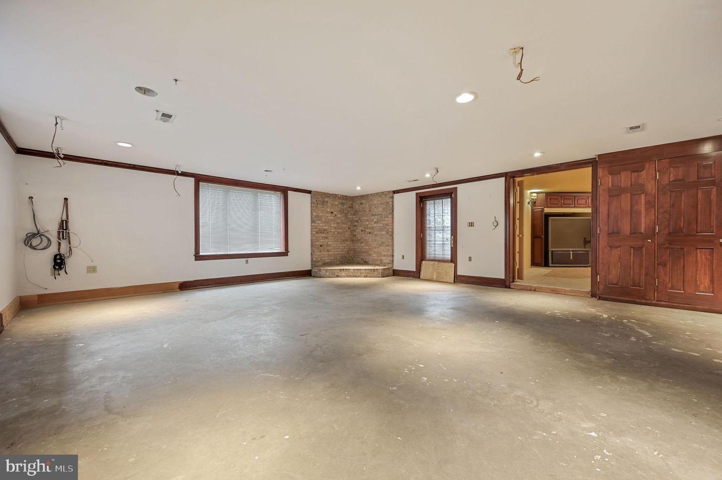 271 Troon Rd Property Photo 6