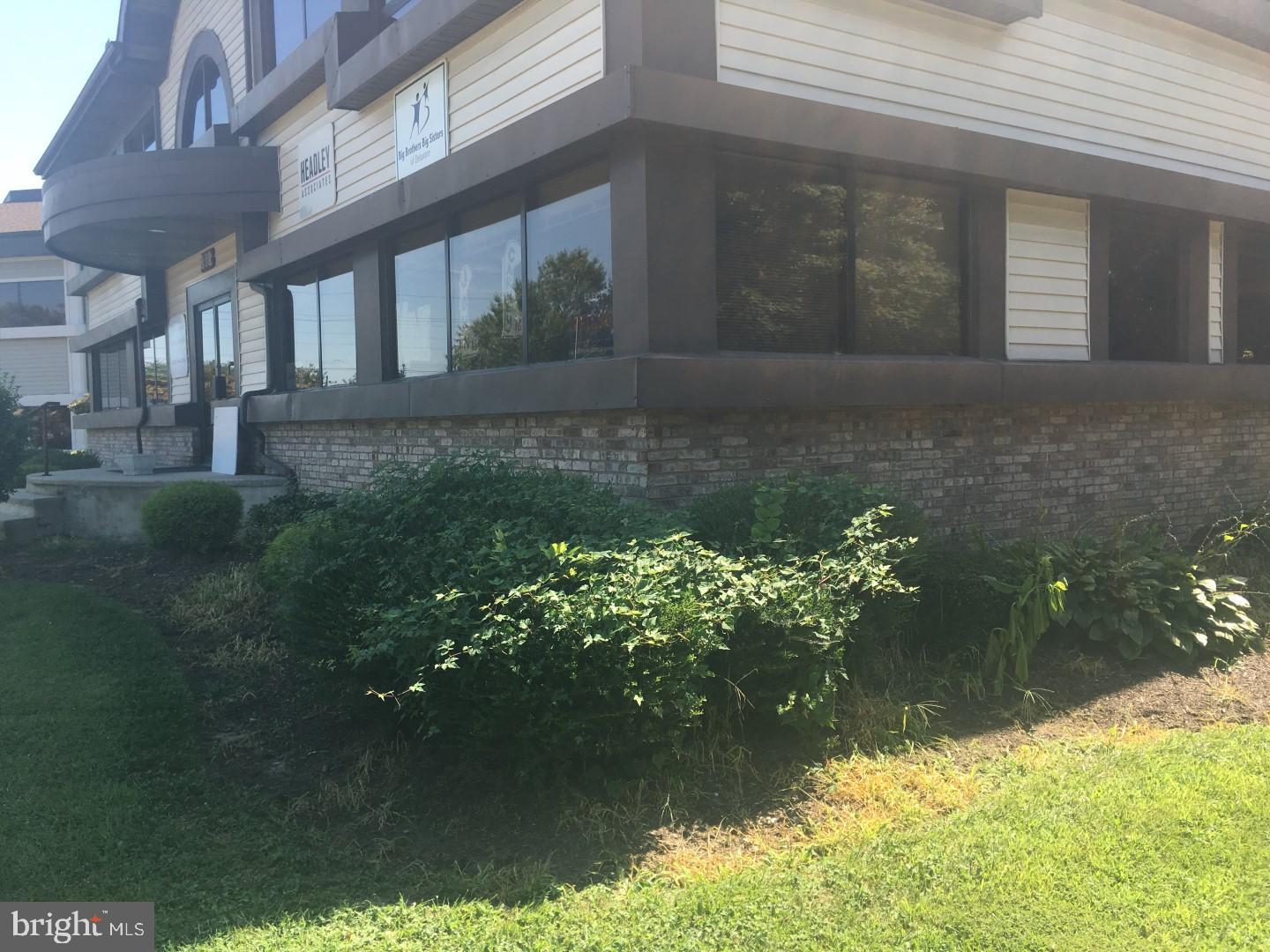 838 Walker Rd Property Photo 4