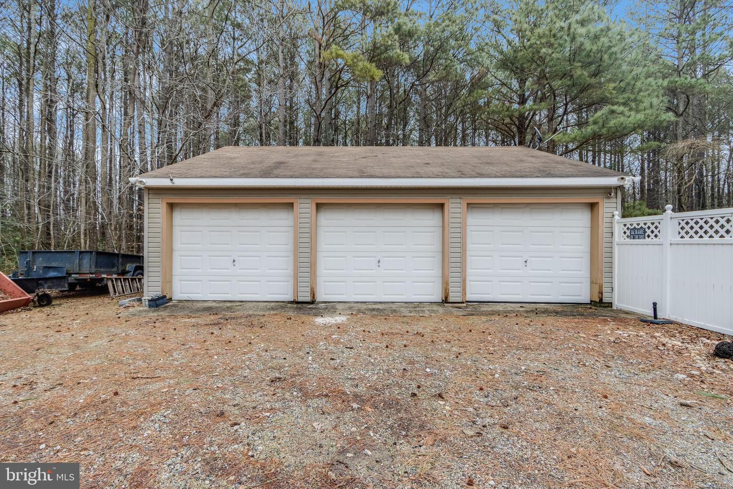 2578 Williamsville Rd Property Photo 4