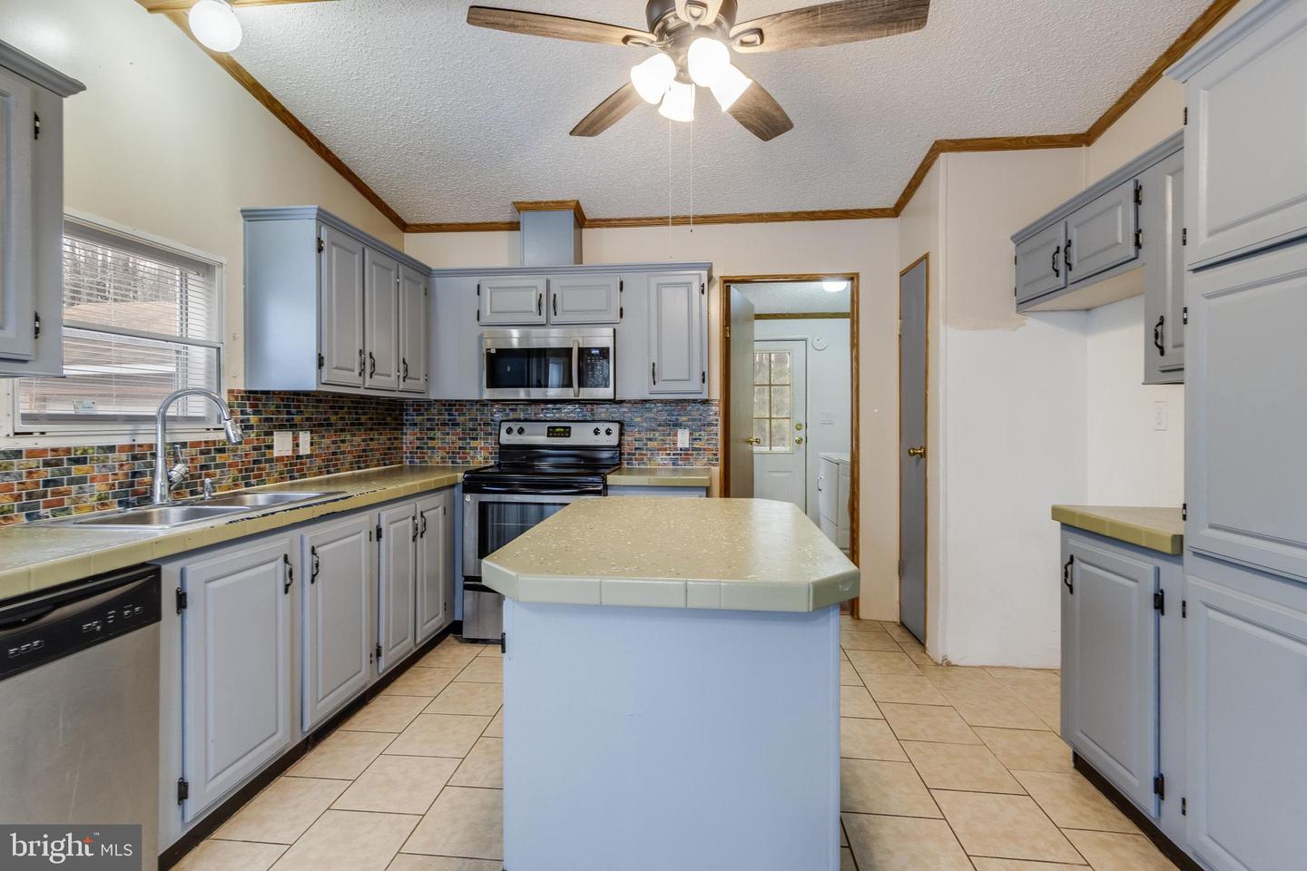 2578 Williamsville Rd Property Photo 32