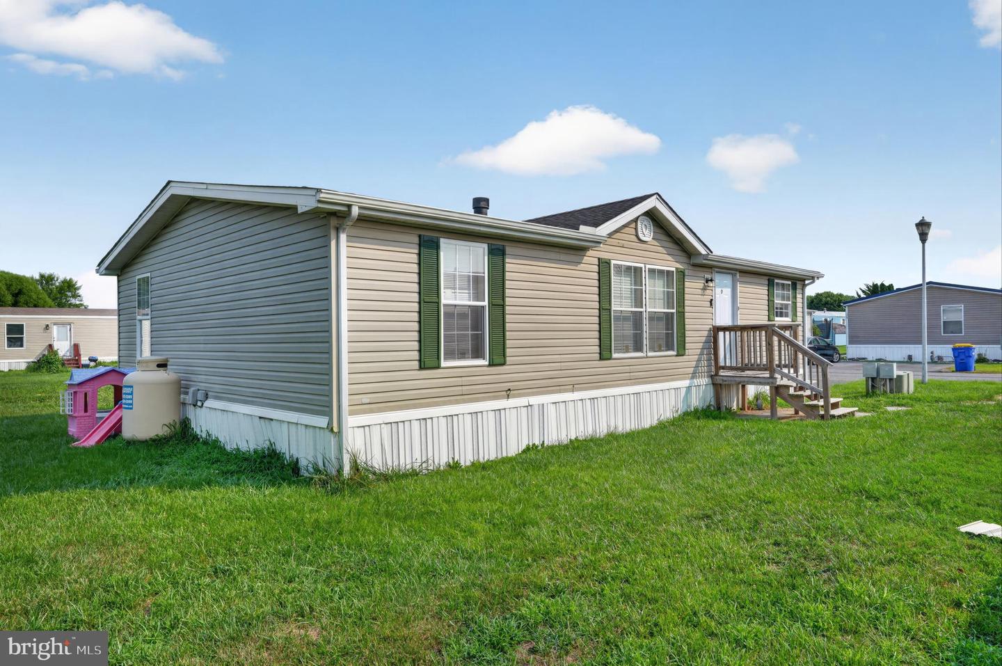 131 Pine Cone Dr #131 Property Photo 2