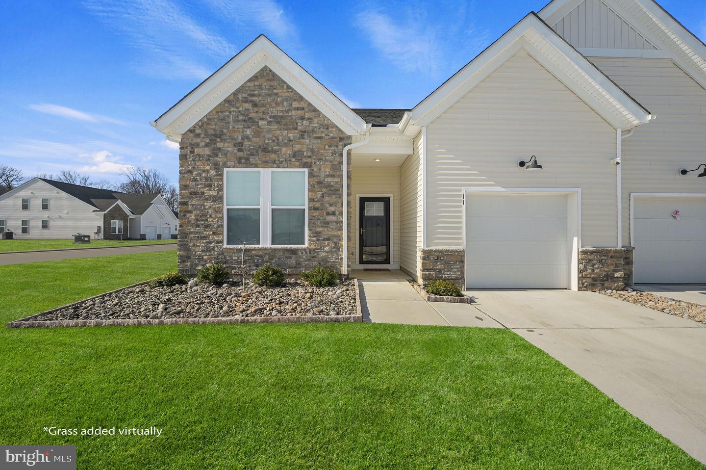 11 Kinsale Pl Property Photo 1