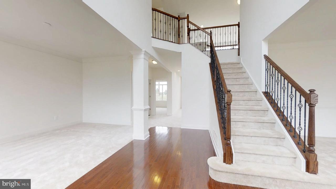 1 Summit Dr #philadelphian Property Photo 2