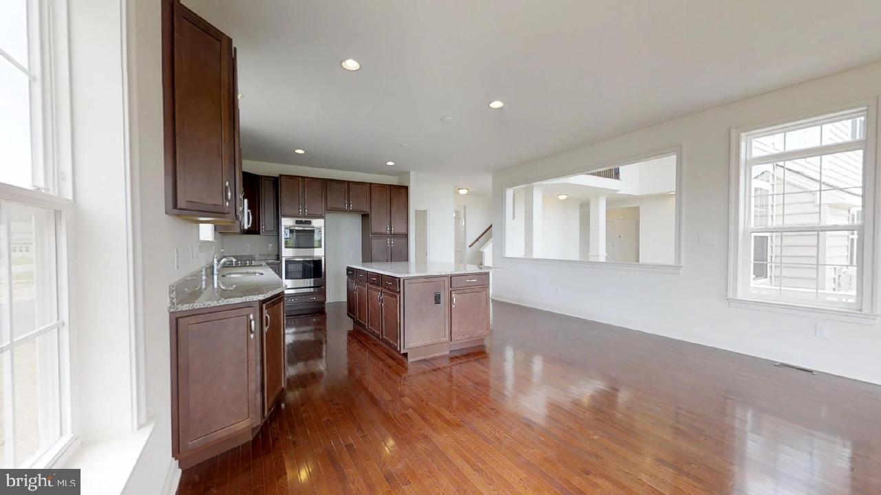 1 Summit Dr #philadelphian Property Photo 9