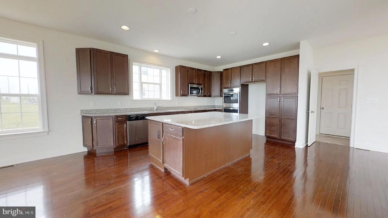 1 Summit Dr #philadelphian Property Photo 11