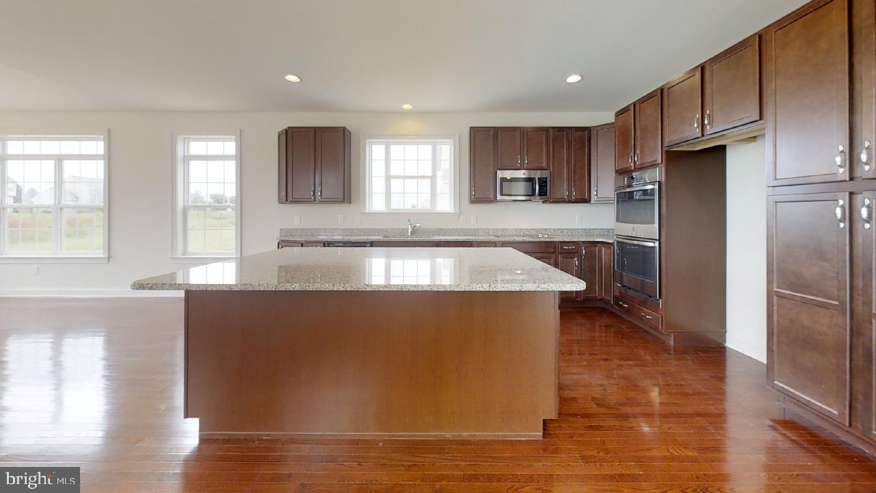 1 Summit Dr #philadelphian Property Photo 13
