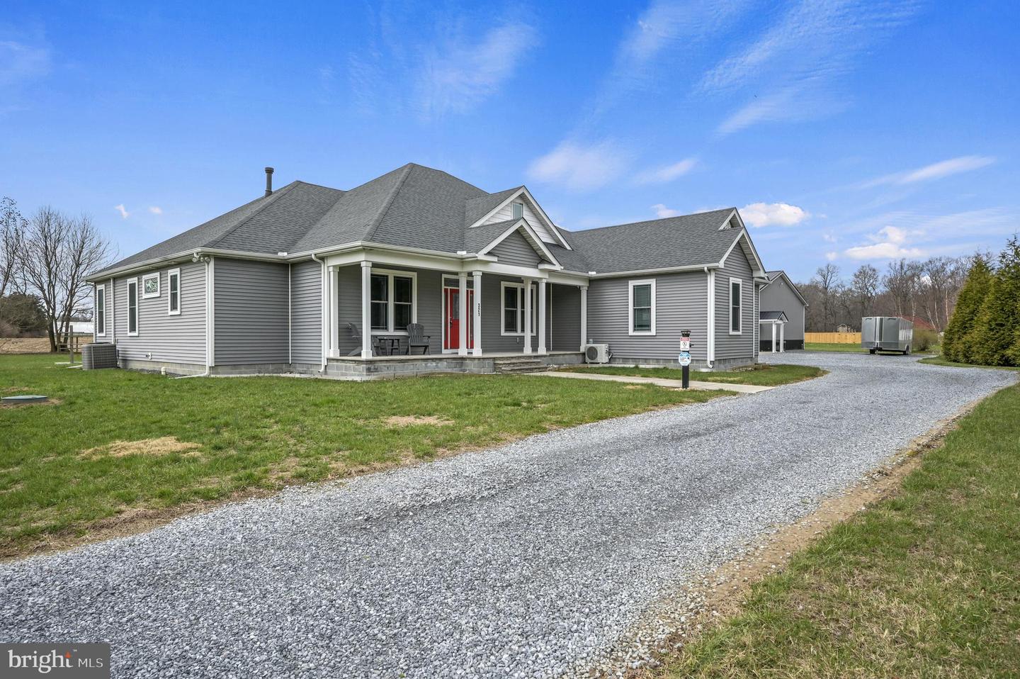 321 Blue Heron Rd Property Photo 1