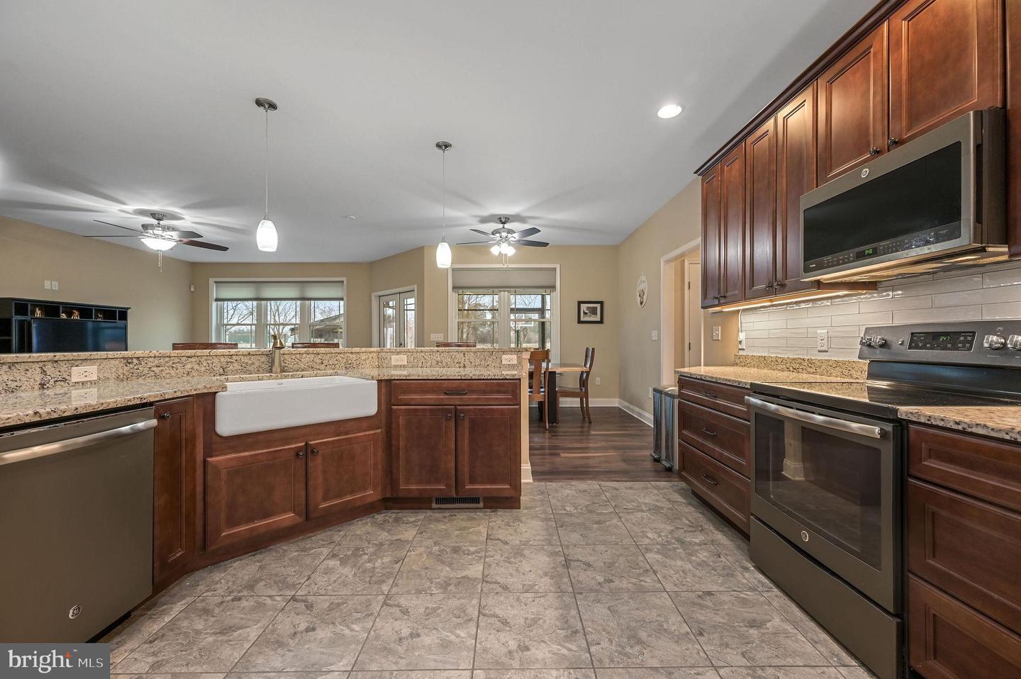 321 Blue Heron Rd Property Photo 18
