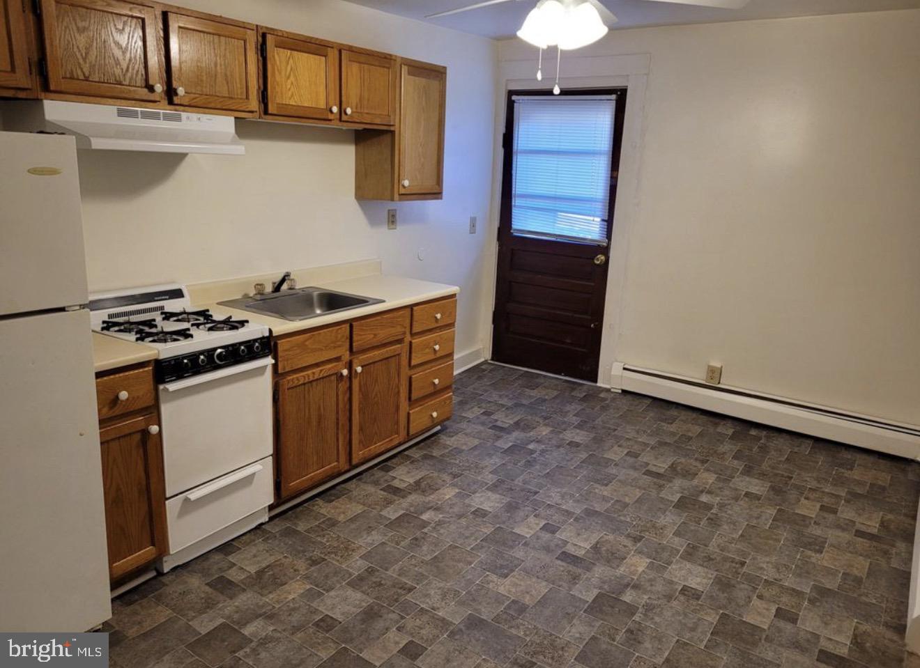 35 W Camden Wyoming Ave #3 Property Photo 3
