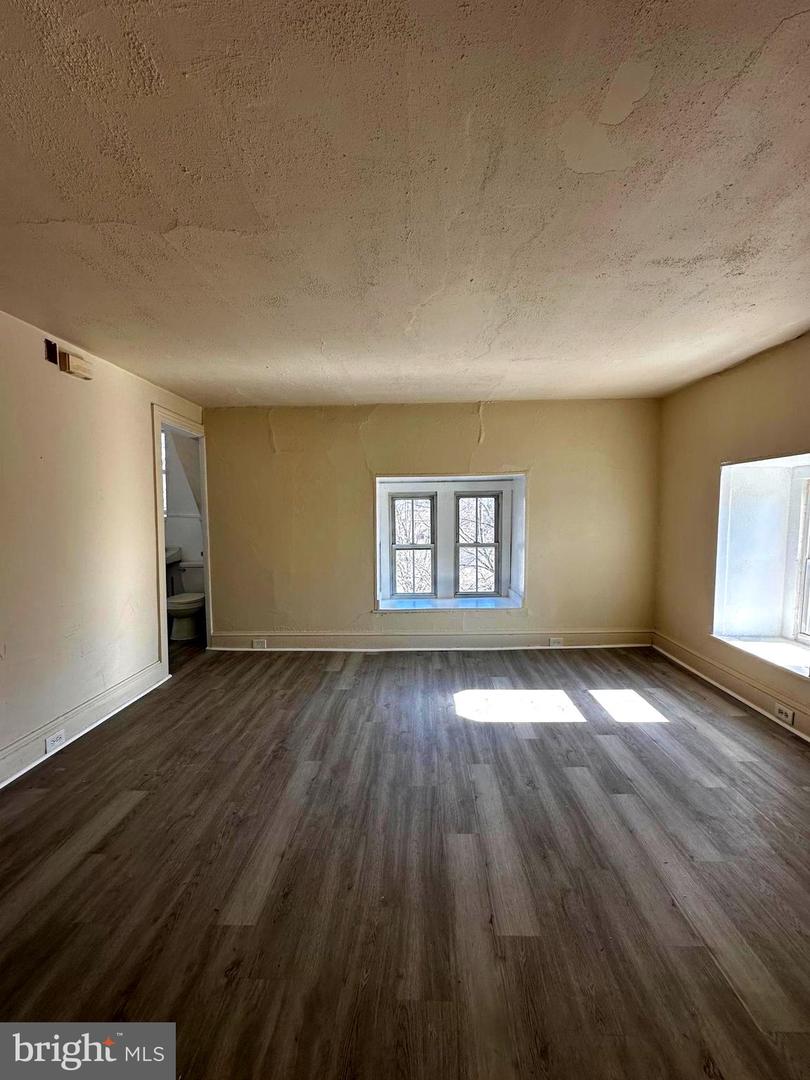 26 S State St Property Photo 15
