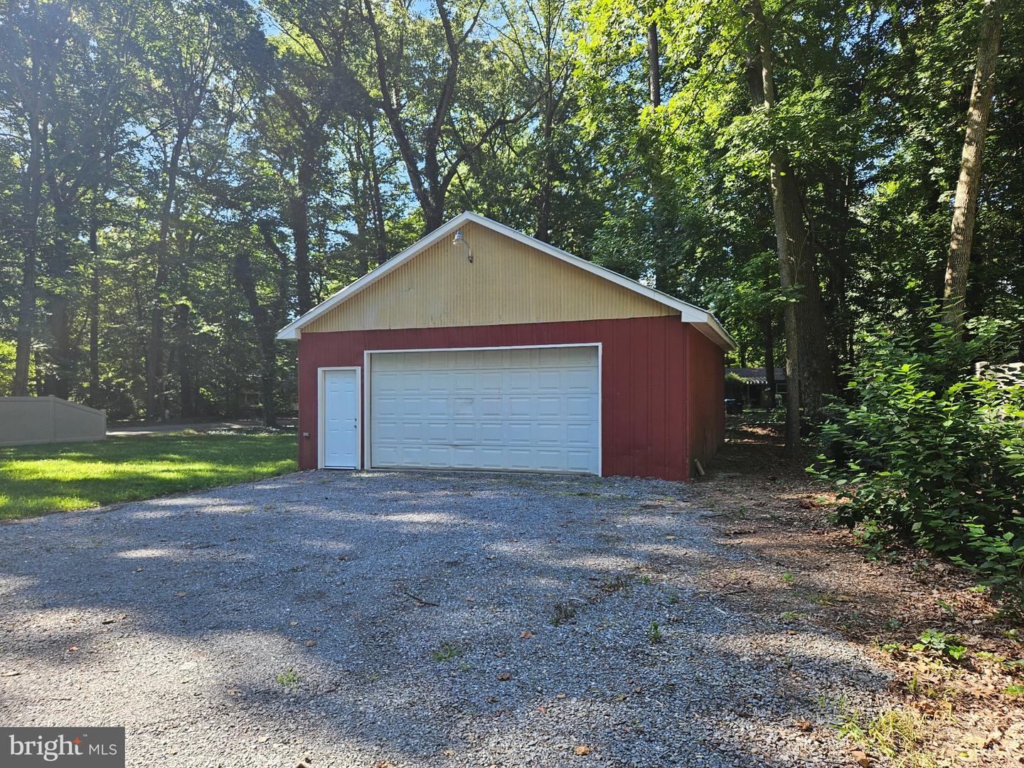3250 Andrews Lake Rd Property Photo 6
