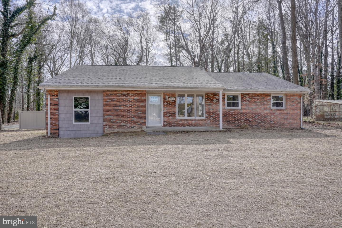 3250 Andrews Lake Rd Property Photo 9